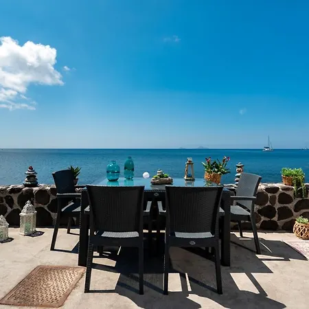 Serenity Blue Villa Akrotírion