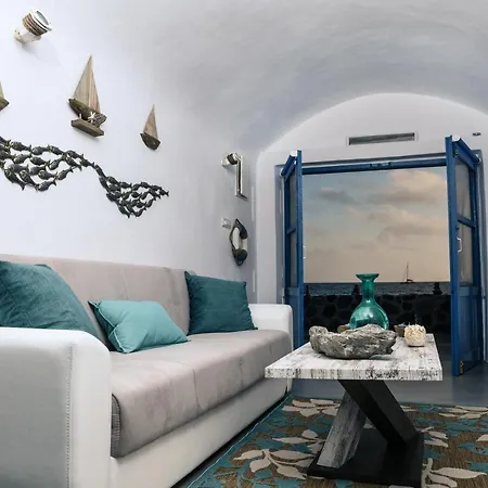 Serenity Blue Villa Akrotírion