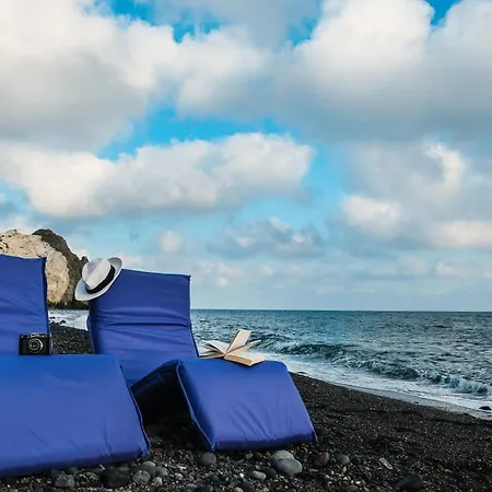 Serenity Blue Villa Akrotírion