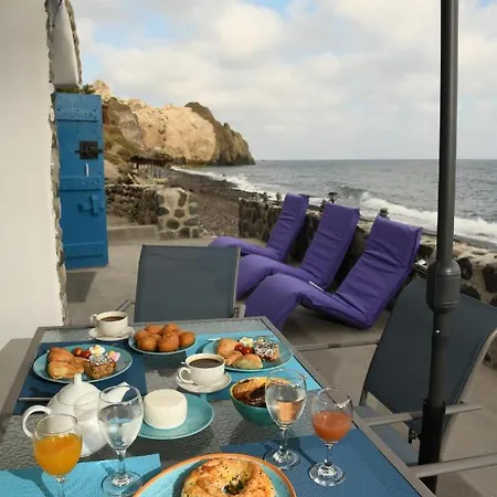 Serenity Blue Akrotírion